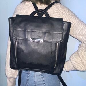 Mossivo Backpack